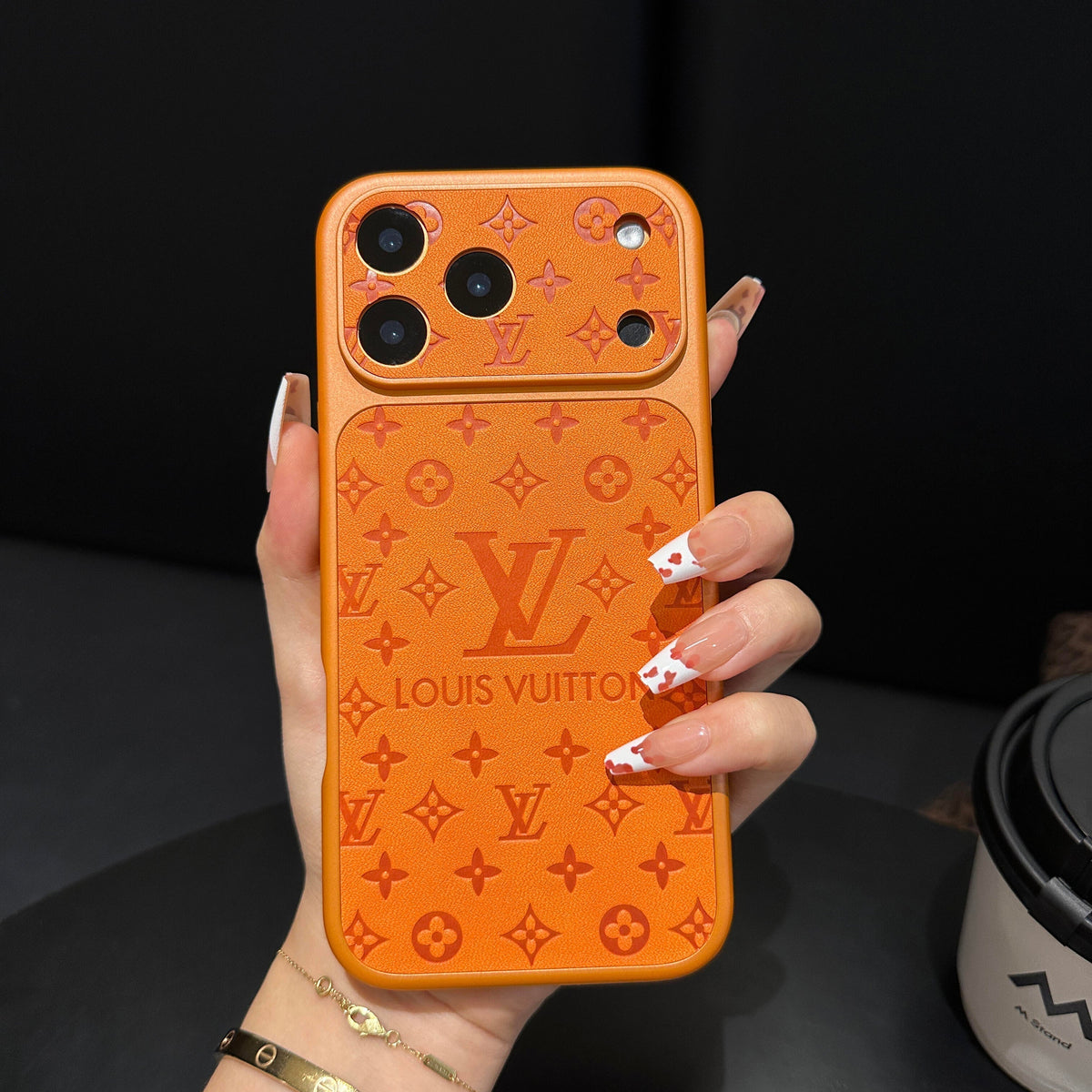 Luksuzna torbica za iPhone s reljefnim uzorkom