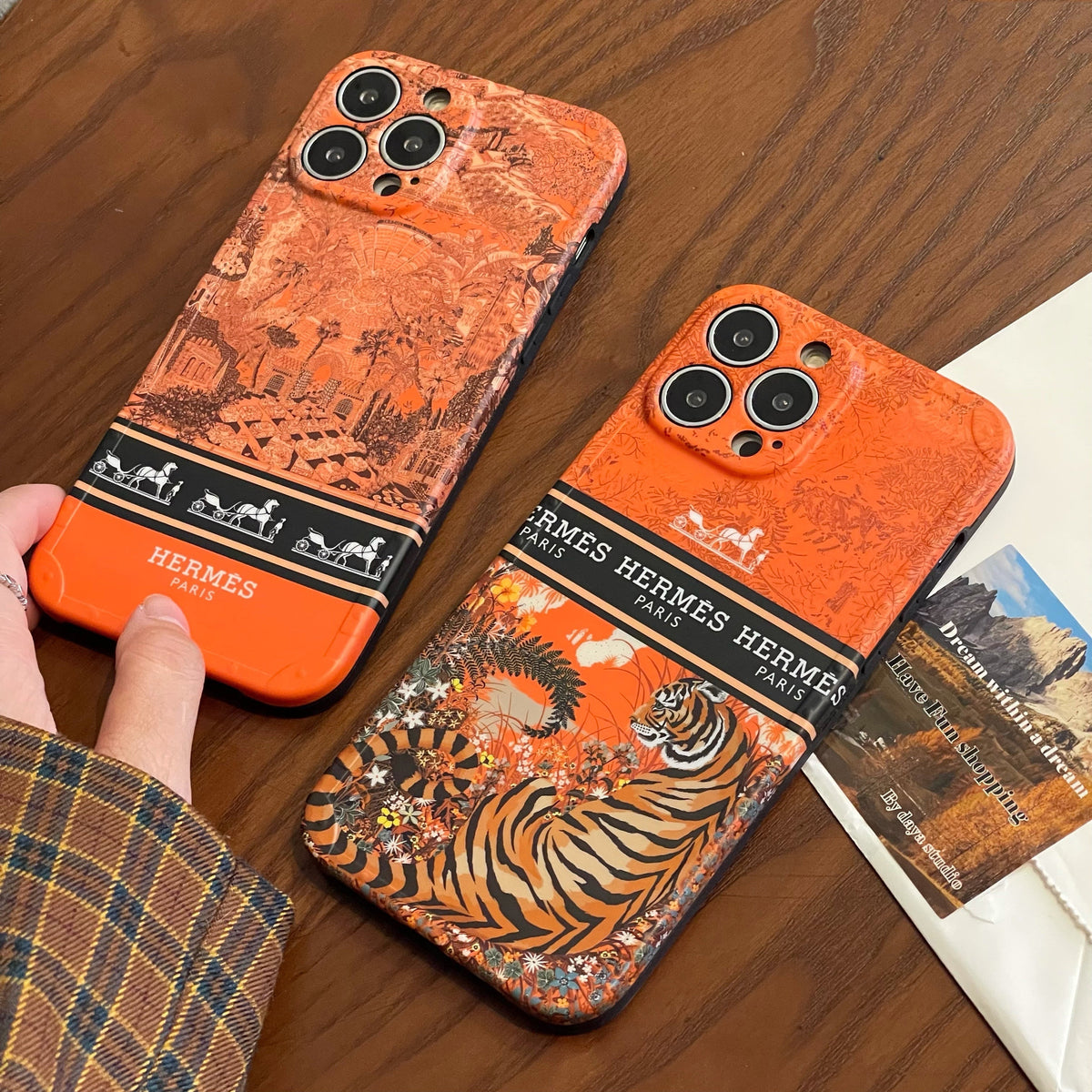Klasické pouzdro na iPhone