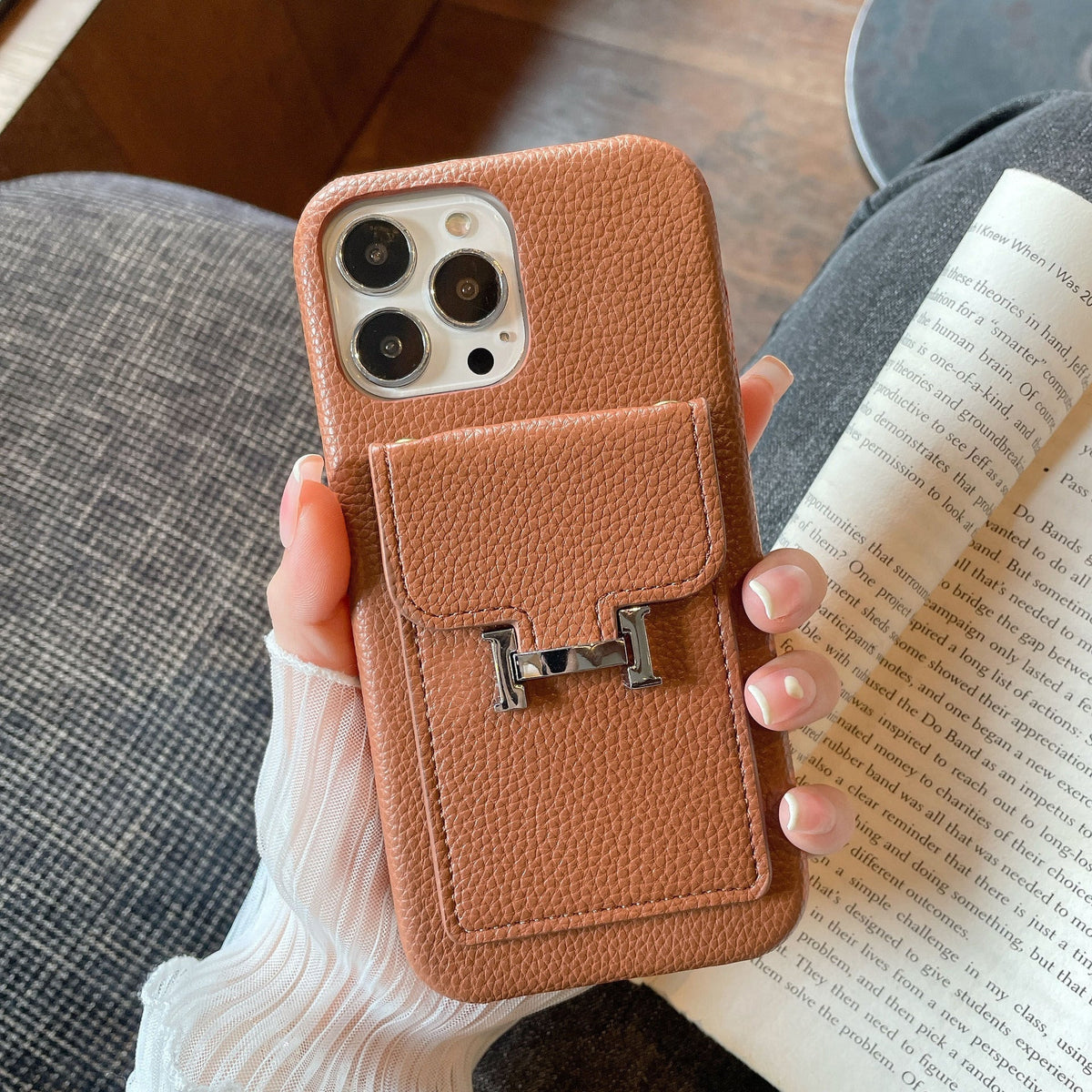 Capa de couro para iPhone com suporte para cartão H