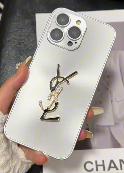 حافظة iPhone أنيقة بشعار Letter Shine x Mono