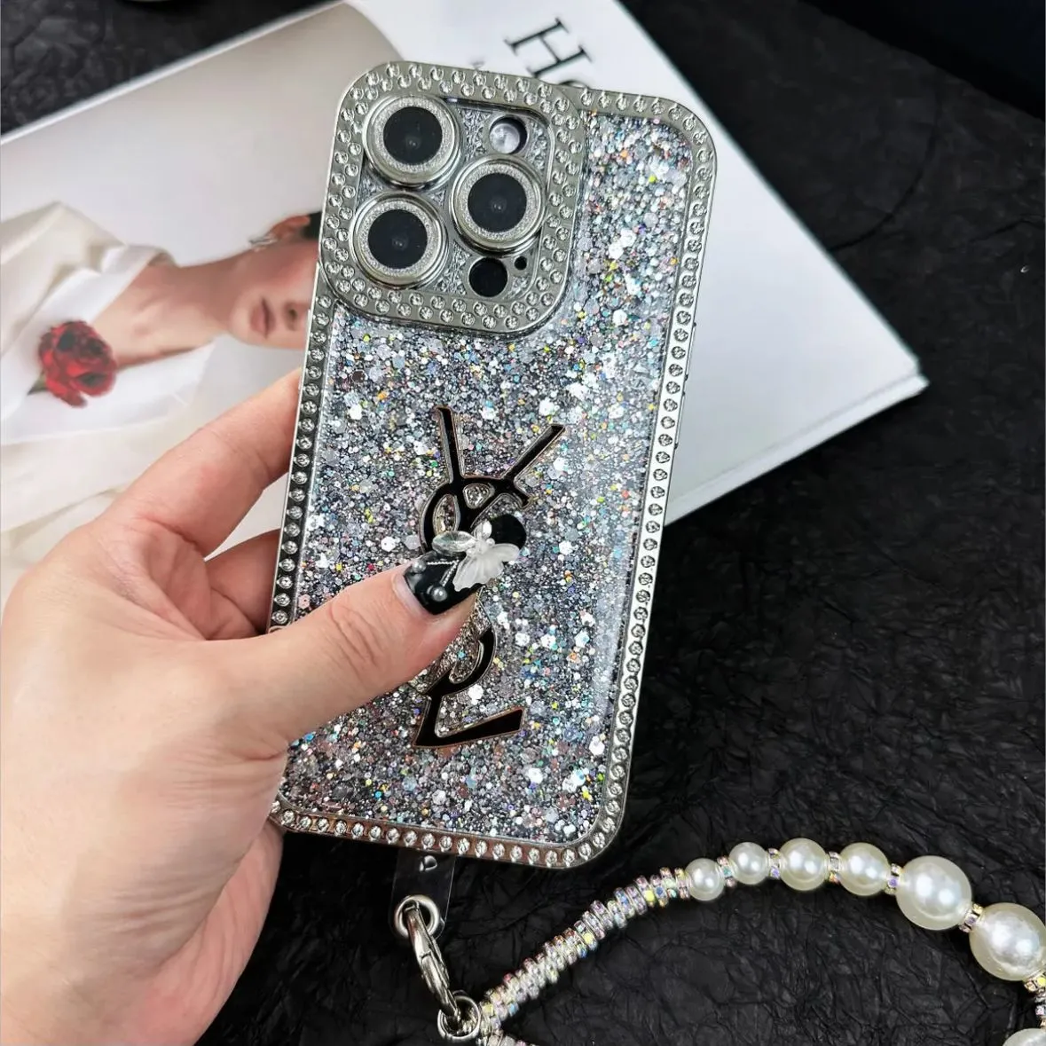 럭셔리 글리터 홀로그램 Y - S - L에서 영감을 받은 iPhone 케이스 - 다이아몬드 샤인 에디션