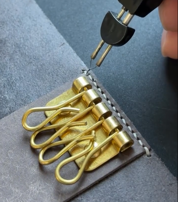KAKAVY Handcrafted Vintage Leather Key Holder with Brass Hooks detail image 3