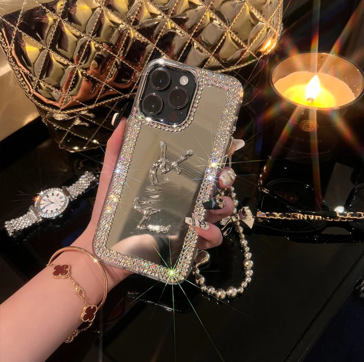 Púzdro na iPhone s očarujúcim kozmetickým zrkadlom – make-up & Štýl na cestách!