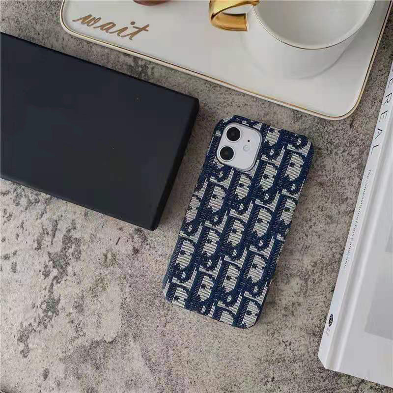 Módne látkové puzdro na iPhone
