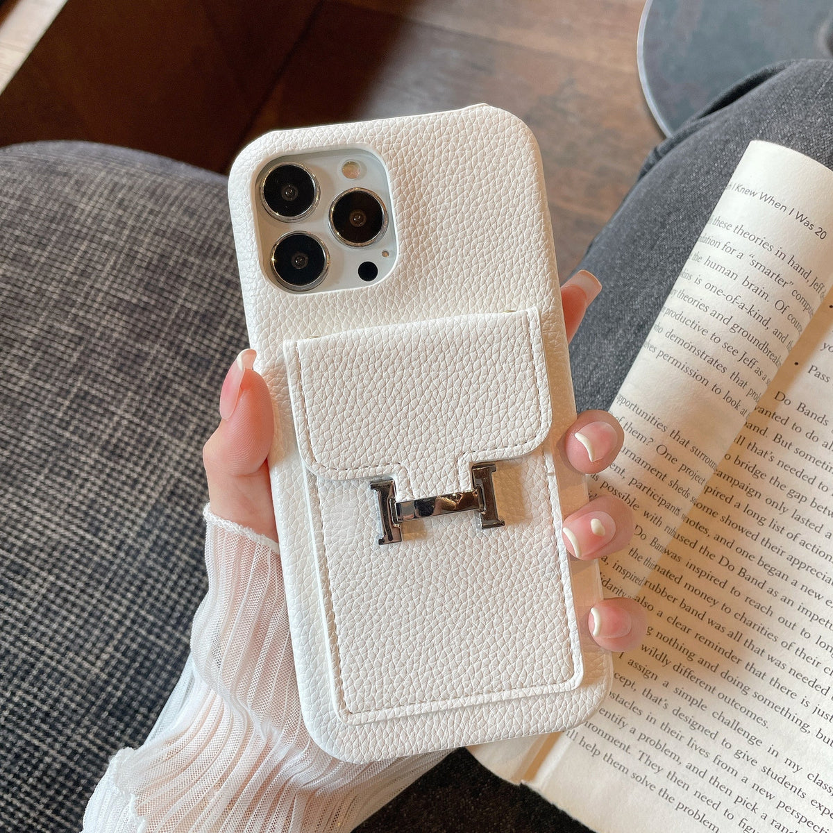 Capa de couro para iPhone com suporte para cartão H