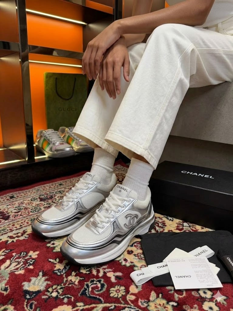 Luxuriöse klobige Sneakers – Mode trifft auf ganztägige Leichtigkeit