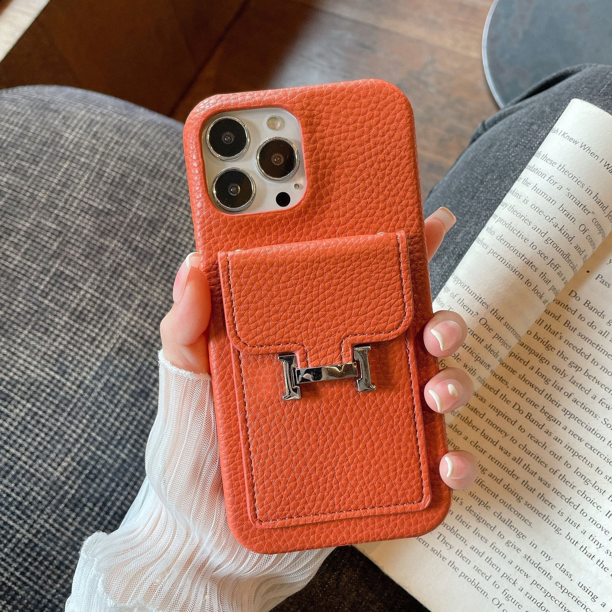 Capa de couro para iPhone com suporte para cartão H