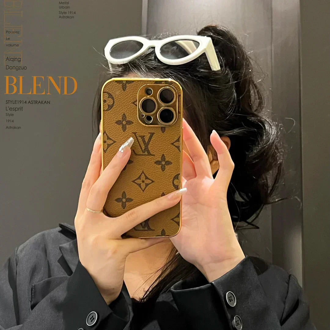 Lyxigt klassiskt Monogram iPhone-fodral med elektropläterade guldkanter