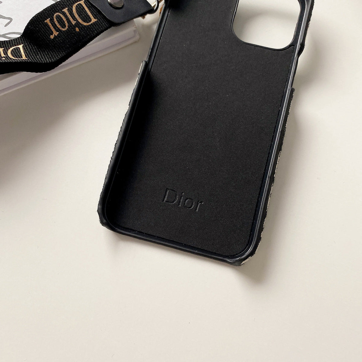 Μόδα θήκη iPhone με λουράκι Μαύρο-GS240315