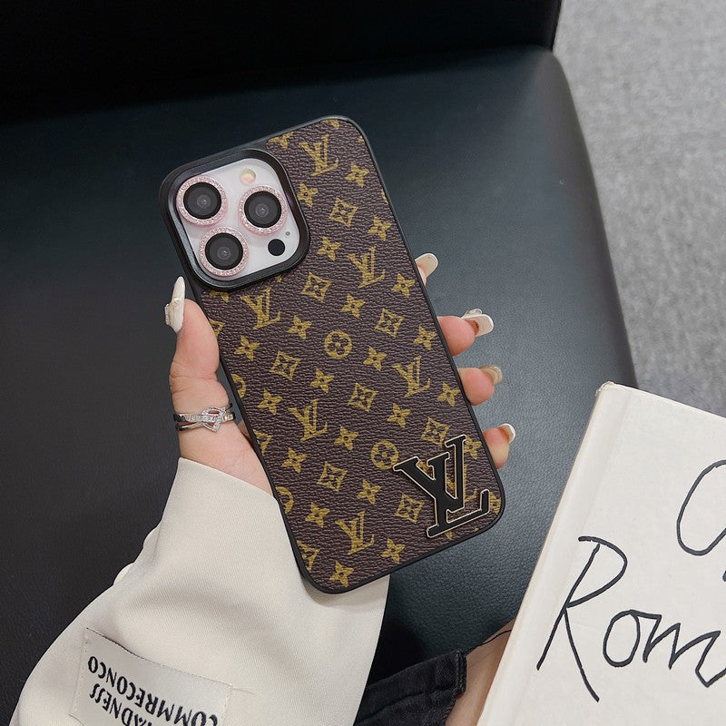 Luxusní kožené pouzdro na iPhone s černým logem