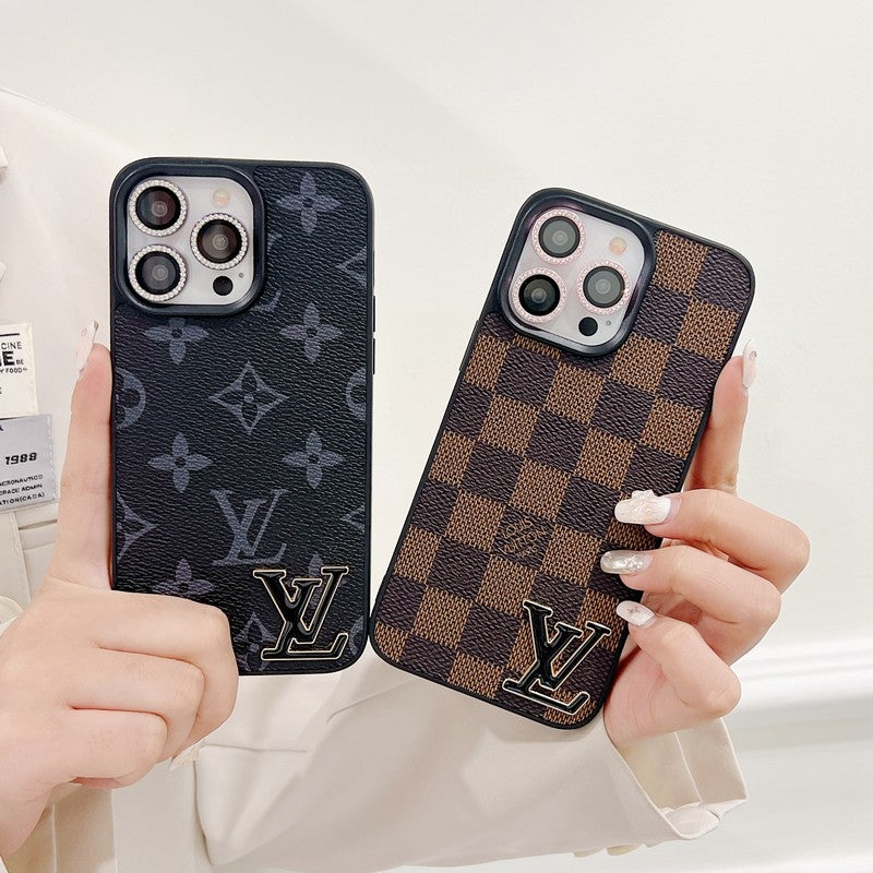 Luxusní kožené pouzdro na iPhone s černým logem