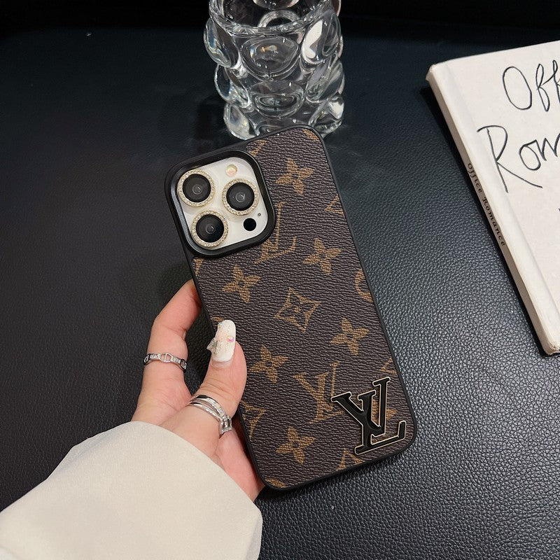 Luxusní kožené pouzdro na iPhone s černým logem