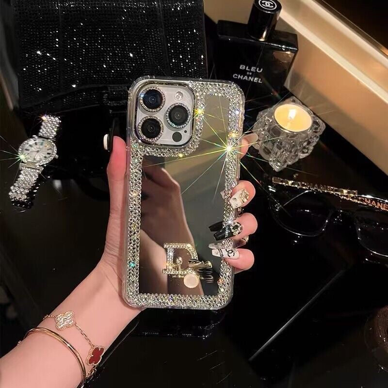 Púzdro na iPhone s očarujúcim kozmetickým zrkadlom – make-up & Štýl na cestách!
