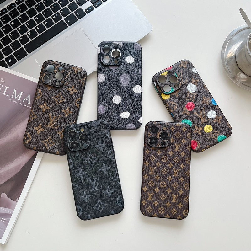 Luxuriöse iPhone-Hülle aus Leder in klassischer Farbe
