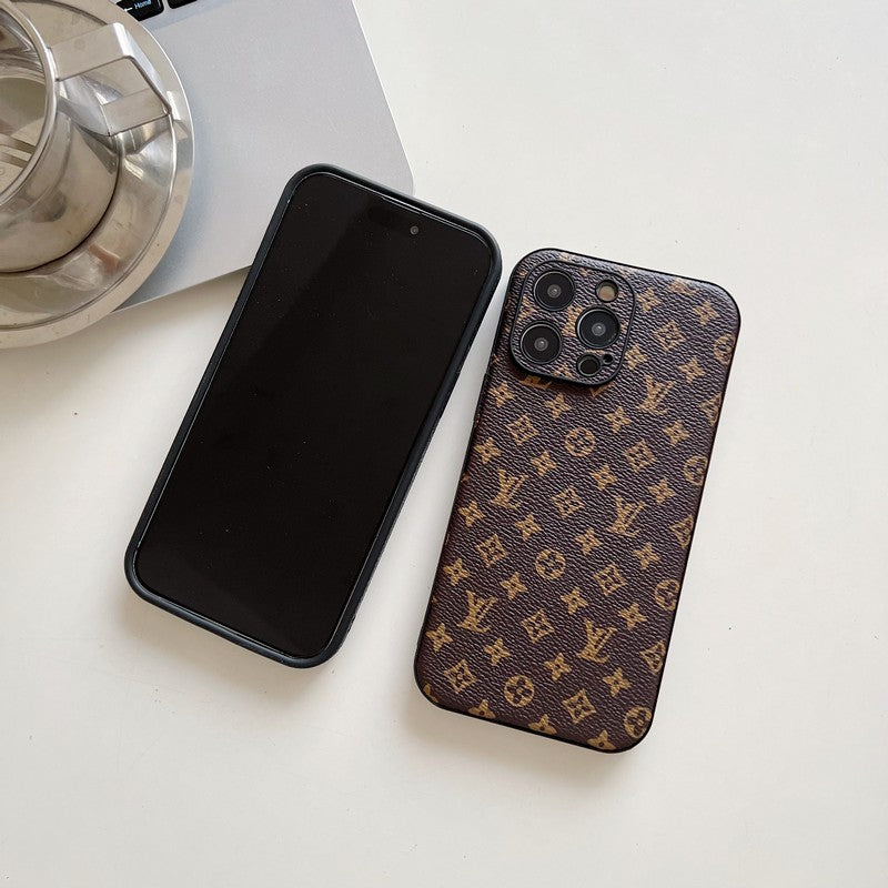 Luxuriöse iPhone-Hülle aus Leder in klassischer Farbe