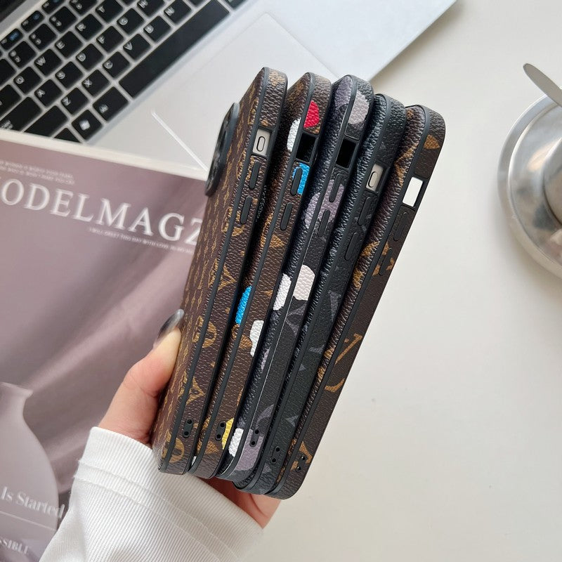 Luxuriöse iPhone-Hülle aus Leder in klassischer Farbe