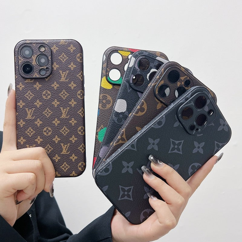 Luxuriöse iPhone-Hülle aus Leder in klassischer Farbe