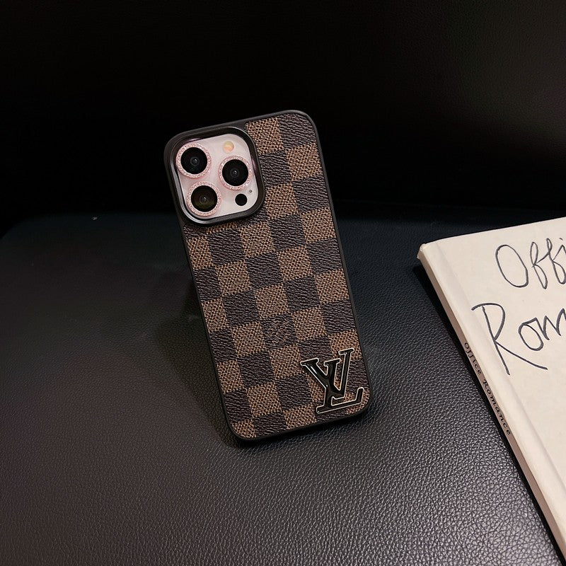 Luxusní kožené pouzdro na iPhone s černým logem