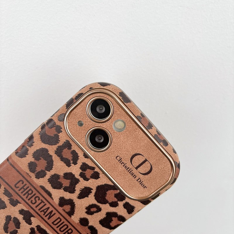 Módne hnedé kožené puzdro na iPhone