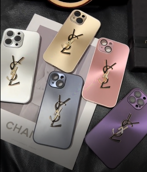 حافظة iPhone أنيقة بشعار Letter Shine x Mono