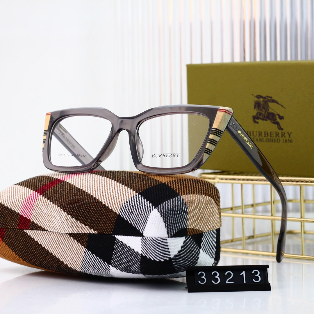Gafas clásicas vintage a cuadros