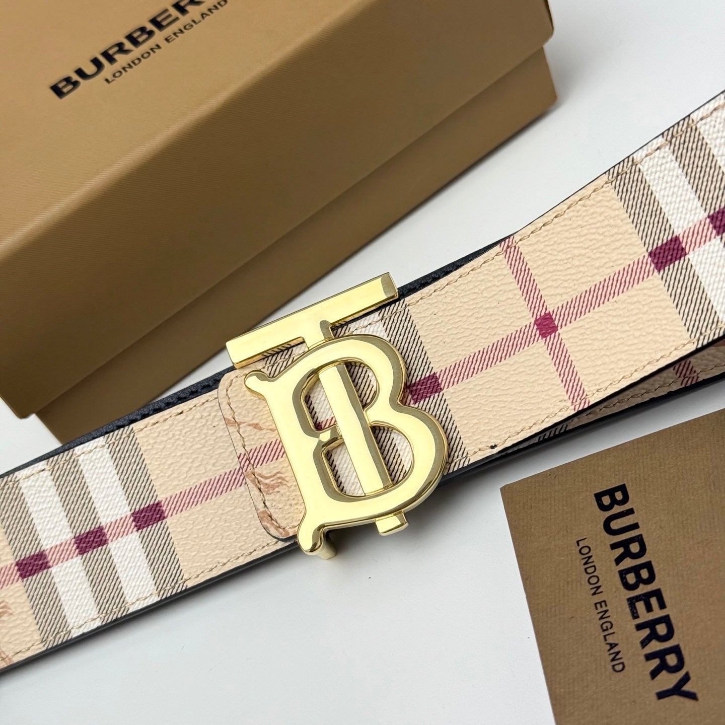 Miesten nahkavyö – TB-monogrammisolki/ruutukuvio